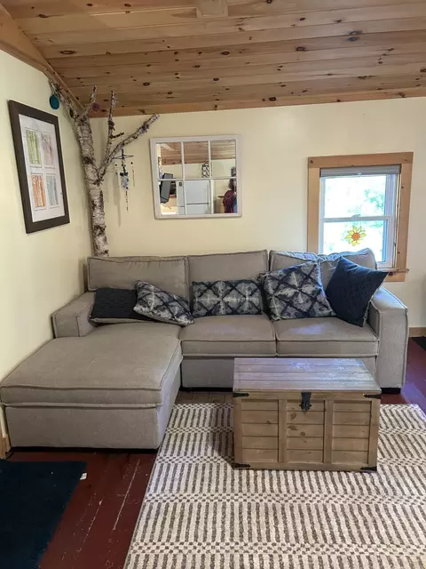 Living - 26 Dragon Back Rd, Naples, ME 04055 photo 2 of 4