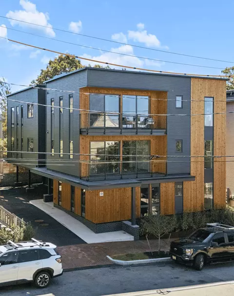 58 Cumberland Ave #1, Portland, ME 04101