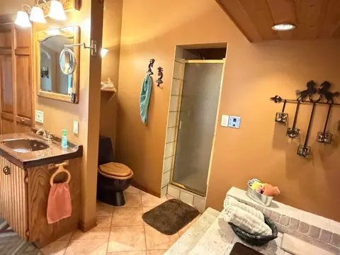 Bath - 86 Bagley Rd, Mapleton, ME 04757 photo 3 of 5