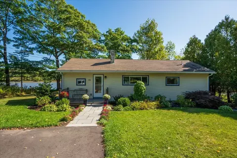 45 Mill Pond Ln, South Thomaston, ME 04858