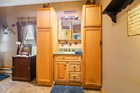 Bath - 19 Spring St, Clinton, ME 04927 photo 1 of 4