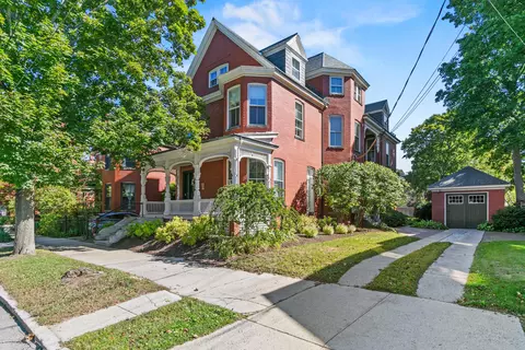 187 Vaughan St #2, Portland, ME 04102