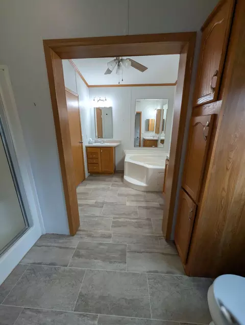 Bath - 714 Cook Rd, Carmel, ME 04419 photo 2 of 4