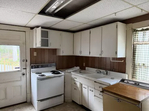 Kitchen - 202 Penobscot Ave, Millinocket, ME 04462 photo 1 of 1