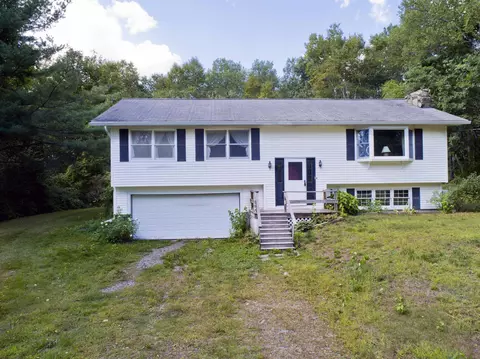 62 Bayview Dr, Northport, ME 04849
