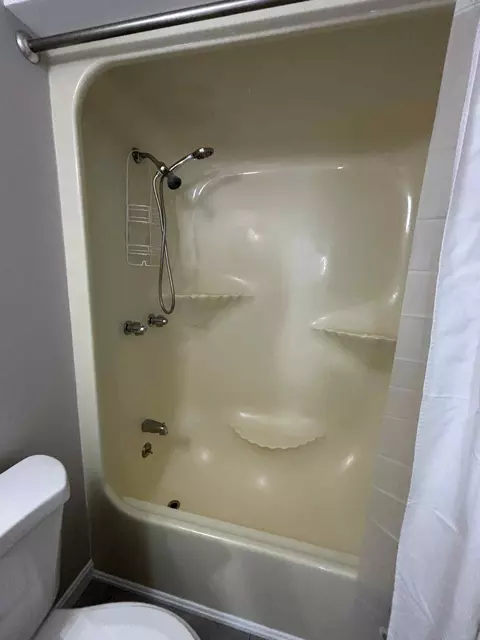 Bath - 236 Sewall St #3, Augusta, ME 04330 photo 3 of 5