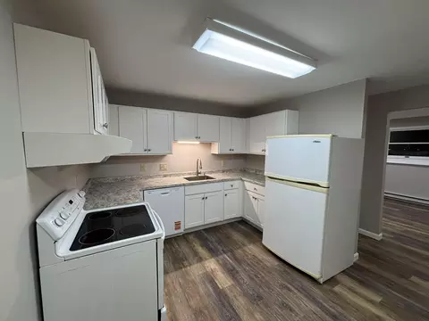 Kitchen - 236 Sewall St #3, Augusta, ME 04330 photo 5 of 5