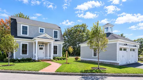 6 Vista Dr, Scarborough, ME 04074