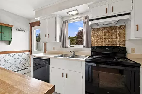 Kitchen - 124 Silver St, Waterville, ME 04901 photo 5 of 7