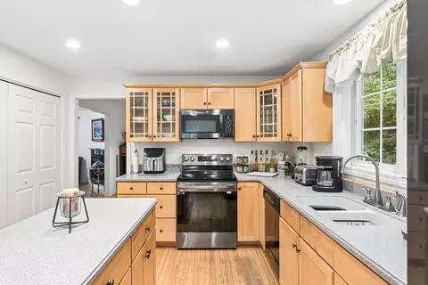 Kitchen - 14 Caitlin Dr, Gorham, ME 04038 photo 2 of 3