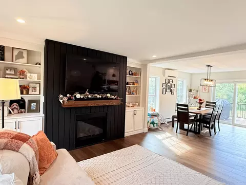 Living - 7 Flagship Ln, Windham, ME 04062 photo 6 of 6