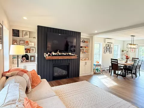 Living - 7 Flagship Ln, Windham, ME 04062 photo 5 of 6