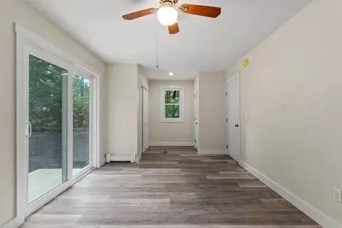 Living - 20 Reba Ln, Windham, ME 04062 photo 2 of 5