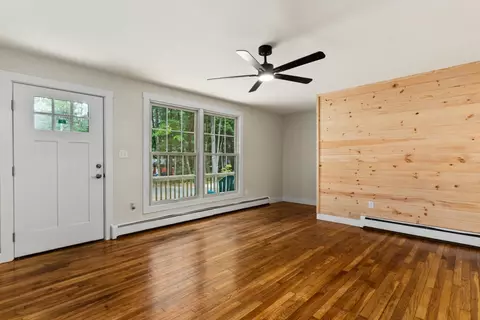 Living - 20 Reba Ln, Windham, ME 04062 photo 3 of 5