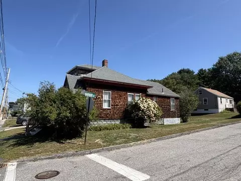 Exterior - 137 May St, Biddeford, ME 04005 photo 4 of 10