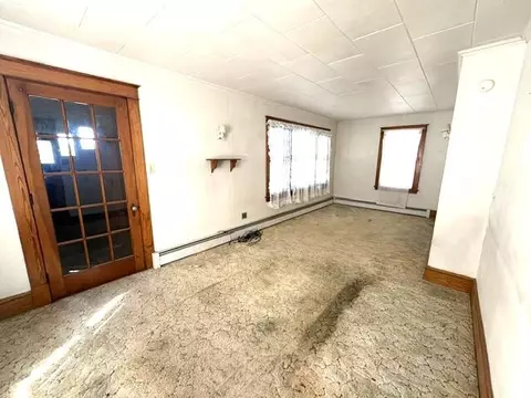 Living - 137 May St, Biddeford, ME 04005 photo 3 of 3