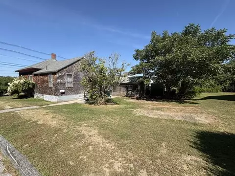 Exterior - 137 May St, Biddeford, ME 04005 photo 5 of 10