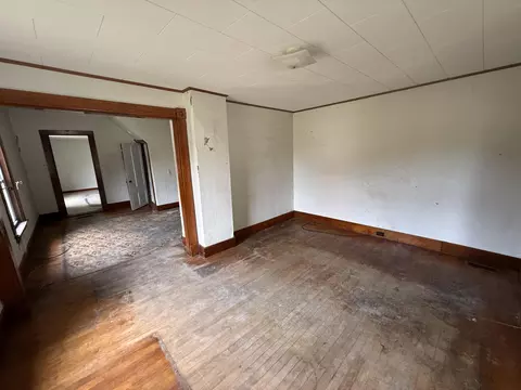 Living - 42 Maple St, Brewer, ME 04412 photo 3 of 6