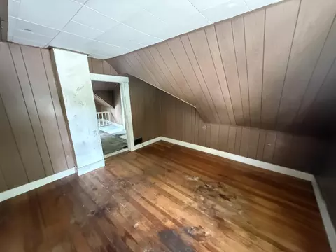 Bedroom - 42 Maple St, Brewer, ME 04412 photo 6 of 10