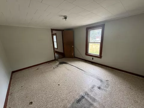Bedroom - 42 Maple St, Brewer, ME 04412 photo 2 of 10