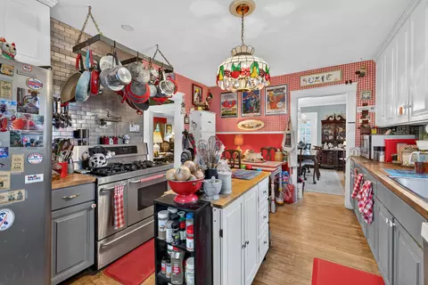 Kitchen - 1206 Post Rd, Wells, ME 04090 photo 2 of 3
