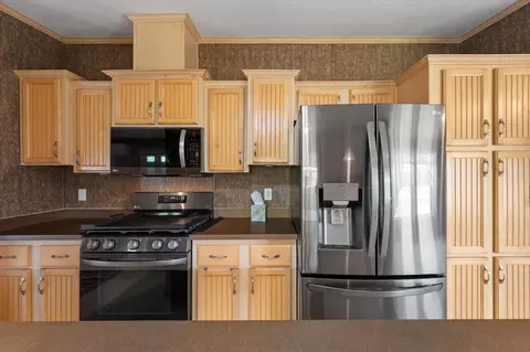 Kitchen - 103 Hudson Rd, Corinth, ME 04427 photo 3 of 5