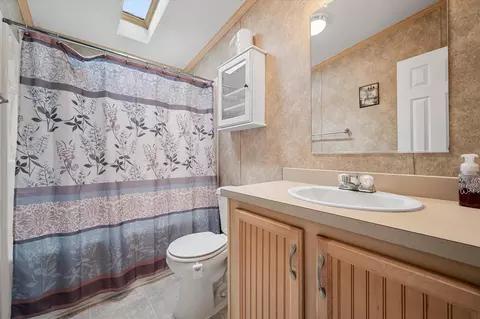 Bath - 103 Hudson Rd, Corinth, ME 04427 photo 5 of 5