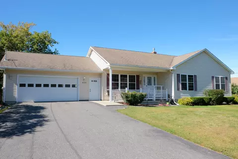 854 Main St, Vassalboro, ME 04989