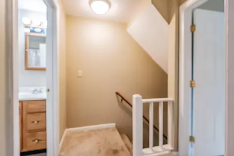 Entry Way - 8 Pine Hill Dr #8, Bath, ME 04530 photo 7 of 10