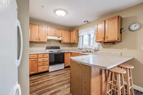 Kitchen - 8 Pine Hill Dr #8, Bath, ME 04530 photo 3 of 7