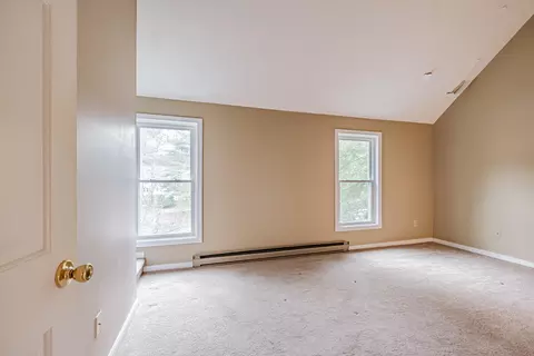 Bedroom - 8 Pine Hill Dr #8, Bath, ME 04530 photo 4 of 8
