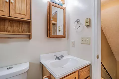 Bath - 8 Pine Hill Dr #8, Bath, ME 04530 photo 4 of 4