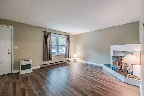 Living - 8 Pine Hill Dr #8, Bath, ME 04530 photo 3 of 4