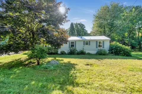 64 Loop Rd, Wells, ME 04090