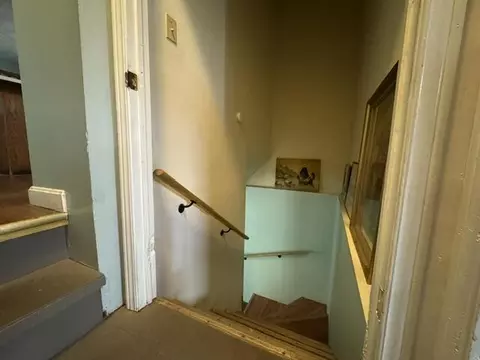 Entry Way - 21 Bunny St, Augusta, ME 04330 photo 2 of 5