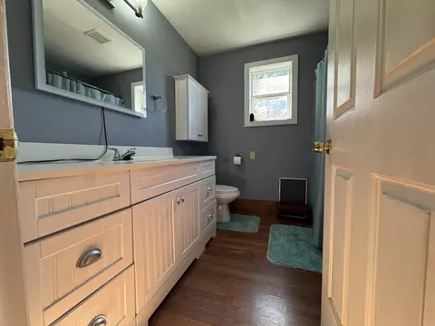 Bath - 21 Bunny St, Augusta, ME 04330 photo 1 of 1