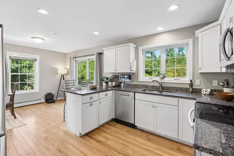 Kitchen - 4 Captain Thomas Dr, Windham, ME 04062 photo 1 of 4