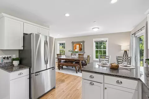 Kitchen - 4 Captain Thomas Dr, Windham, ME 04062 photo 3 of 4