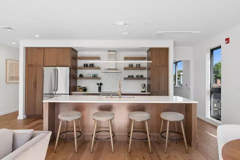 58 Cumberland Ave #3, Portland, ME 04101