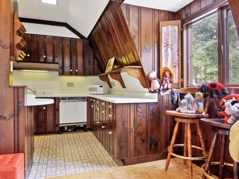 Kitchen - 16 Davis Point Rd, Wayne, ME 04284 photo 12 of 13