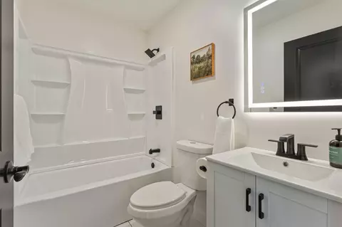 Bath - 7 Brook St, Biddeford, ME 04005 photo 1 of 5