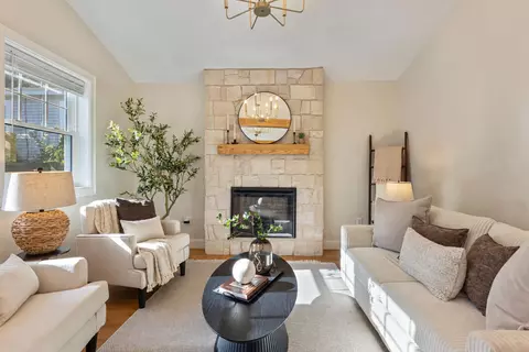 Living - 7 Brook St, Biddeford, ME 04005 photo 2 of 3