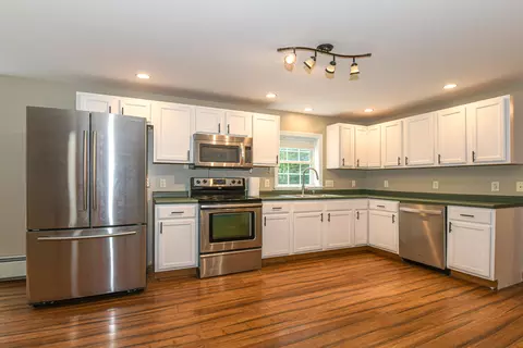 Kitchen - 73 Colonial Cir, Harrison, ME 04040 photo 3 of 6