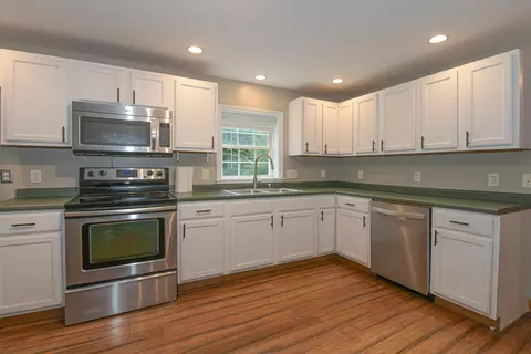 Kitchen - 73 Colonial Cir, Harrison, ME 04040 photo 1 of 6