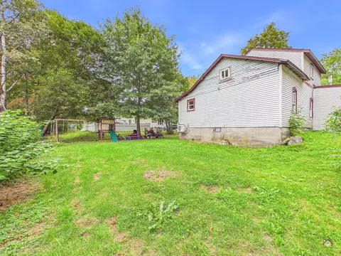 Exterior - 25 Taylor St, Augusta, ME 04330 photo 3 of 9