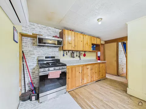 Kitchen - 25 Taylor St, Augusta, ME 04330 photo 2 of 5