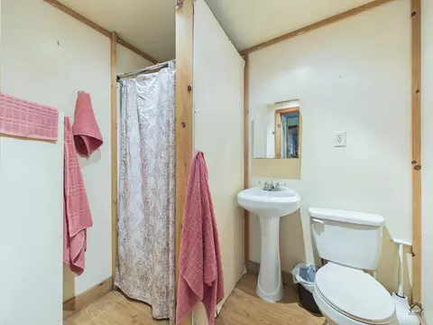 Bath - 25 Taylor St, Augusta, ME 04330 photo 2 of 2