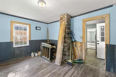 Entry Way - 4 Lovejoy Pond Rd, Wayne, ME 04284 photo 3 of 3