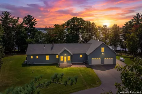 22 Humphrey Ln, Saint Albans, ME 04971