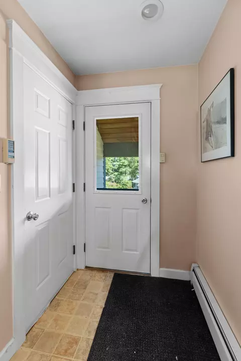 Entry Way - 32 Harward St, Bath, ME 04530 photo 10 of 11